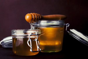 Pure natuurlijke rauwe honing